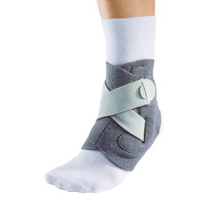 Mueller Adjust-To-Fit Ankle Stabilizer 6017