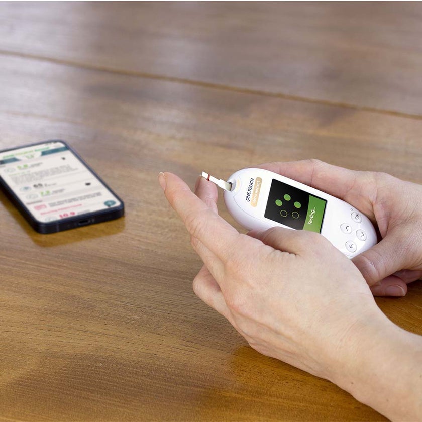 OneTouch Verio Reflect Blood Glucose Monitoring System + OneTouch Verio Test Strips 50's + OneTouch Delica Plus Lancets 100's - Offer Pack