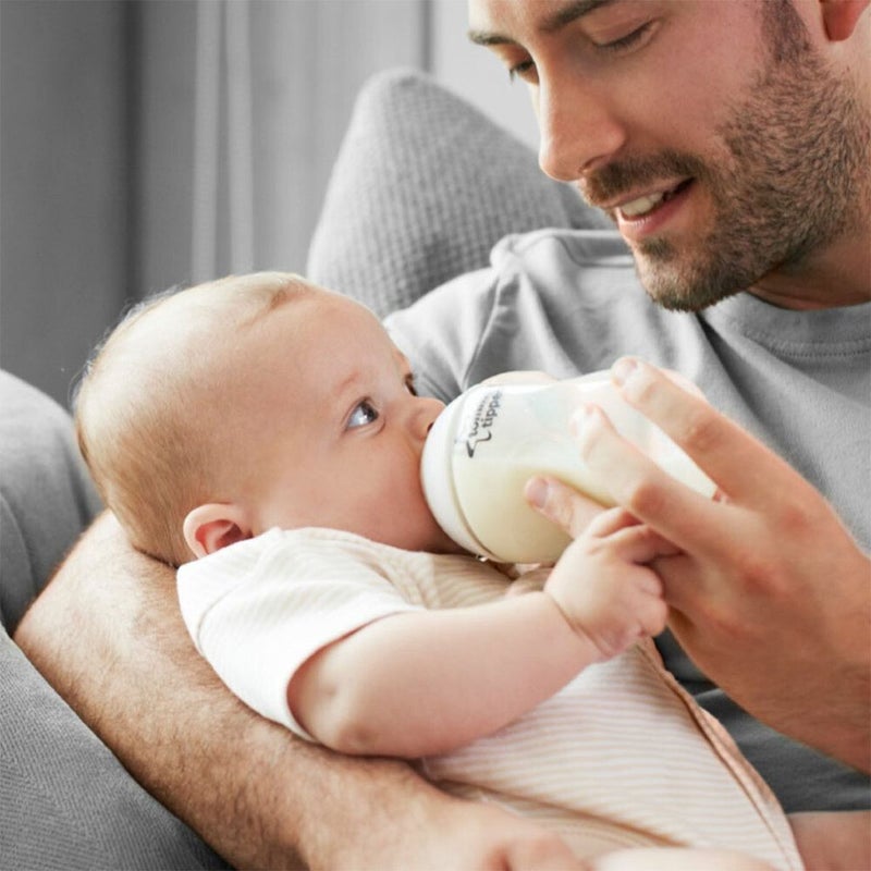 Tommee Tippee Closer To Nature Feeding Bottle Starter Kit, For 0+ Month Babies, Pack of 9 Pieces