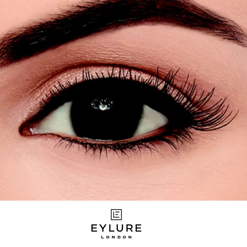 Eylure 3/4 Length Fluttery Light Reusable False Eye Lashes No. 008, Pack of 1 Pair