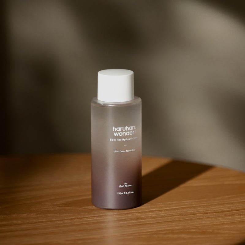 Haruharu Wonder Black Rice Hyaluronic Acid Skin Hydrating Toner 300ml
