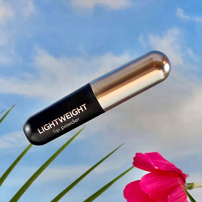 Flormar Lightweight Matte Lip Powder Lipstick - Shade 004 Super Woman