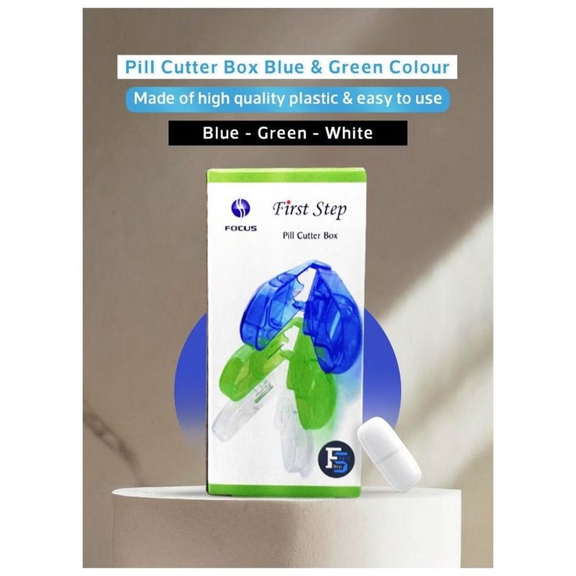 First Step Pill Cutter Box, Color Green