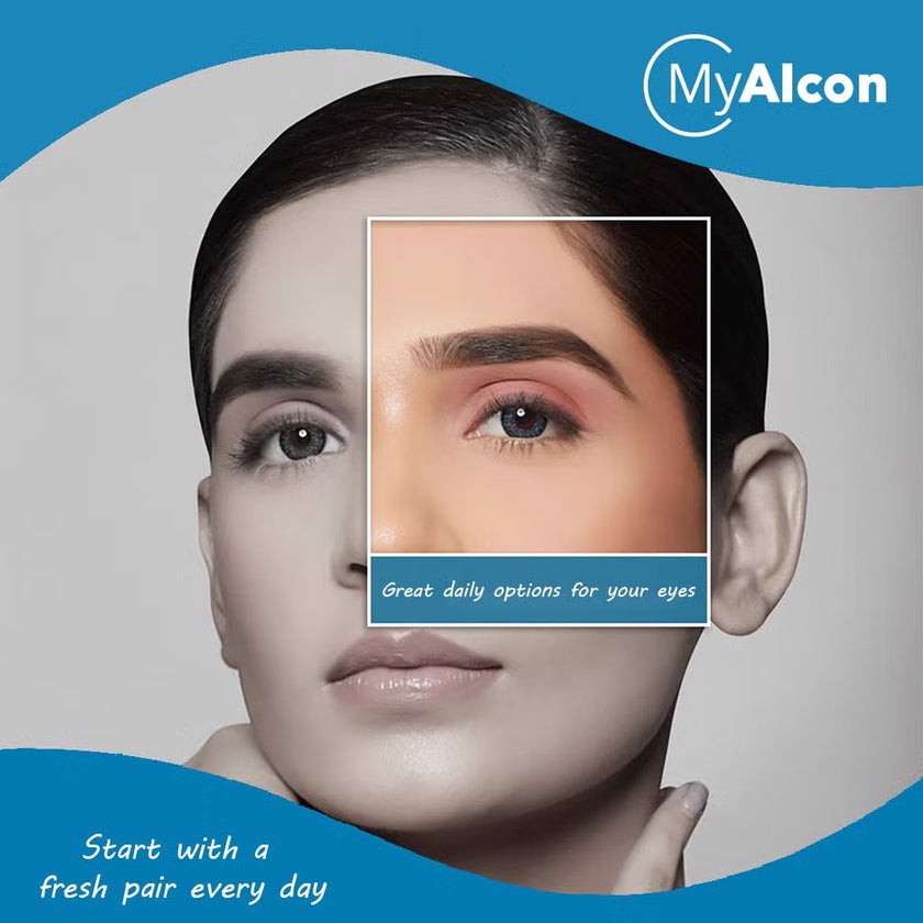 Alcon Dailies Total1 One Day Clear Contact Lenses, Base Curve 8.5, Power -4.25, Pack of 90's